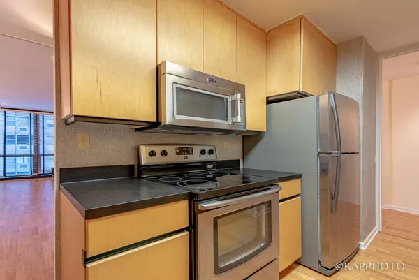 $3,250 | 900 North Lake Shore Drive, Unit 702, Chicago, IL 60611