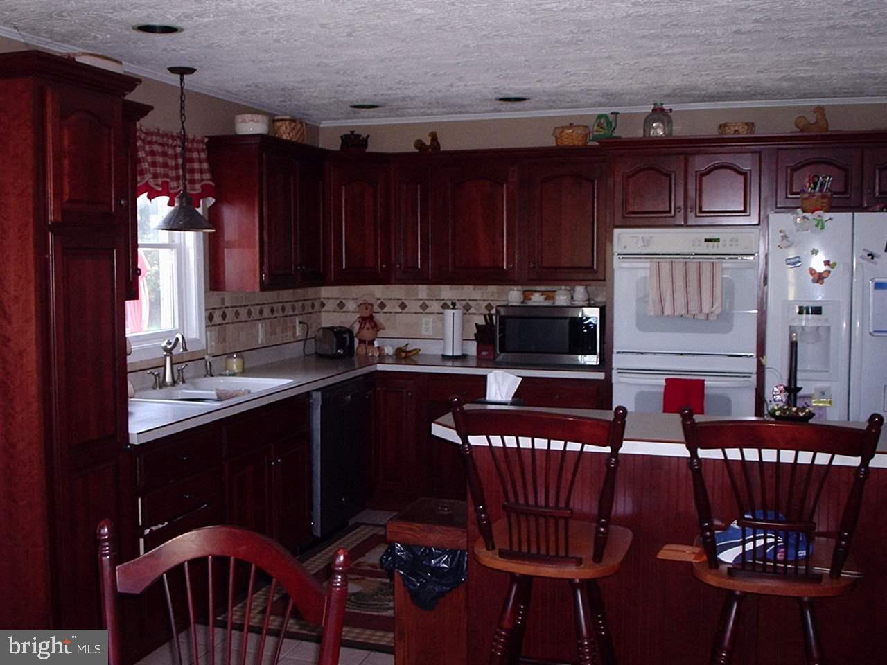 1045 County Line Road Dillsburg, PA 17019 - Photo 11 of 23 Gallery Image 11