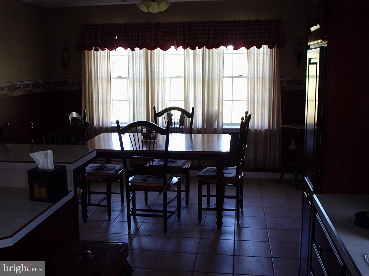 1045 County Line Road Dillsburg, PA 17019 - Photo 10 of 23 Gallery Image 10