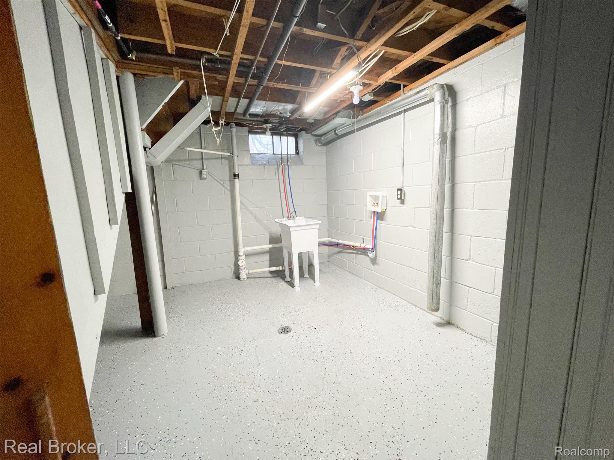 603 Vernier Road Grosse Pointe, MI 48236 - Photo 23 of 33 Basement with a sink