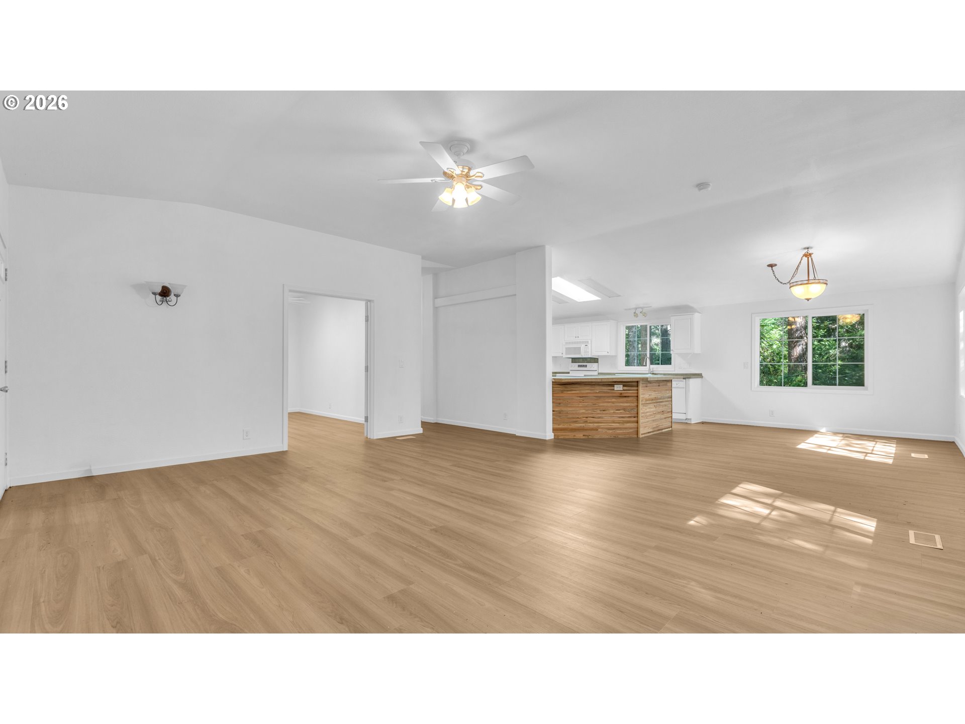 52011 Sturtevant Lane Bandon, OR 97411 - Photo 11 of 47