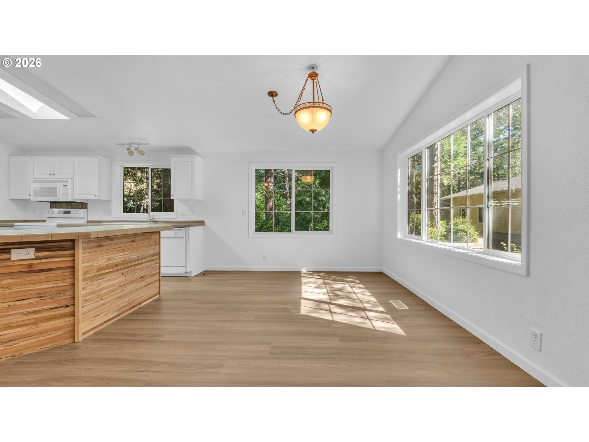 52011 Sturtevant Lane Bandon, OR 97411 - Photo 12 of 47