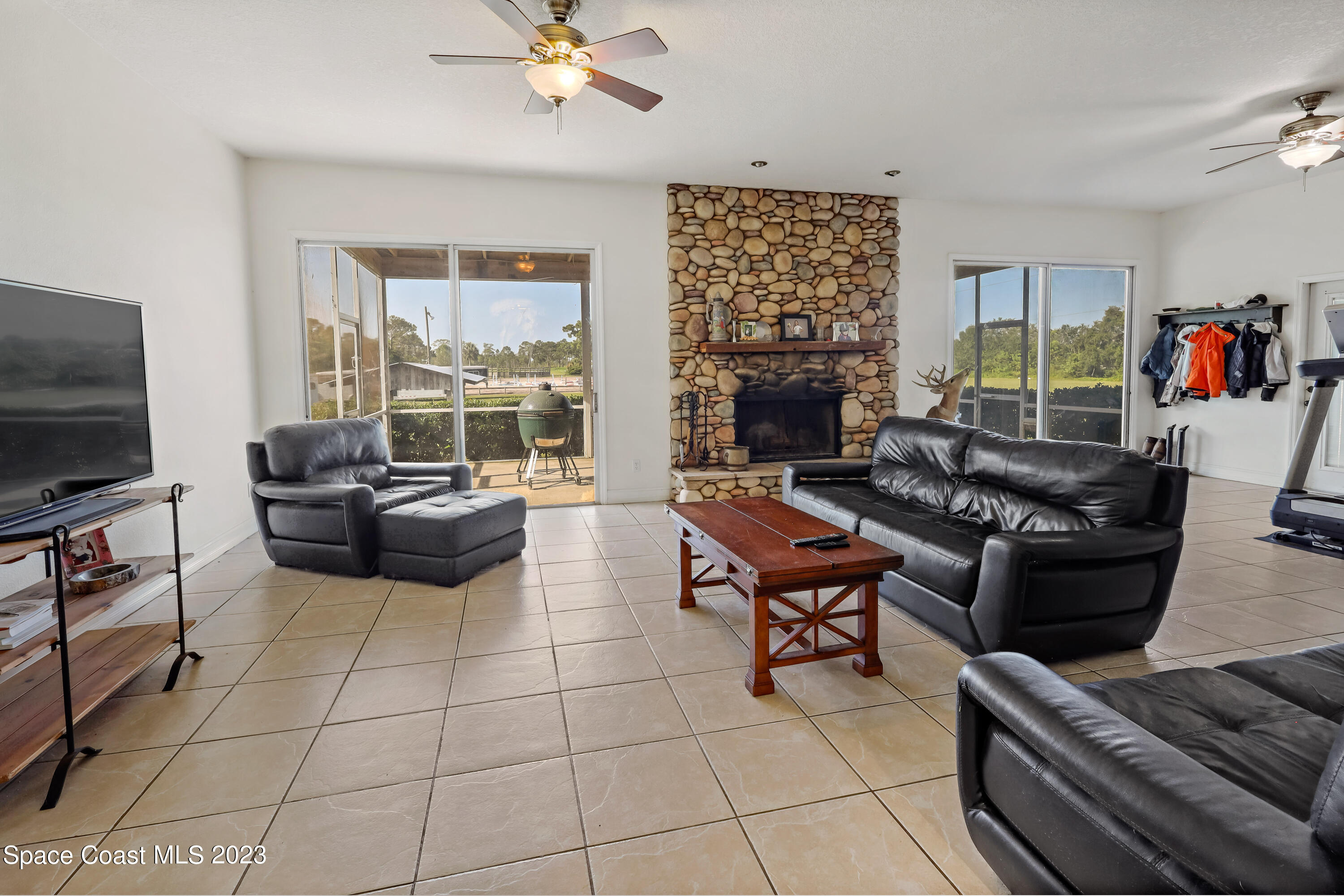 665 Grant Road Palm Bay, FL 32909 - Photo 4 of 29 4Q9A9470