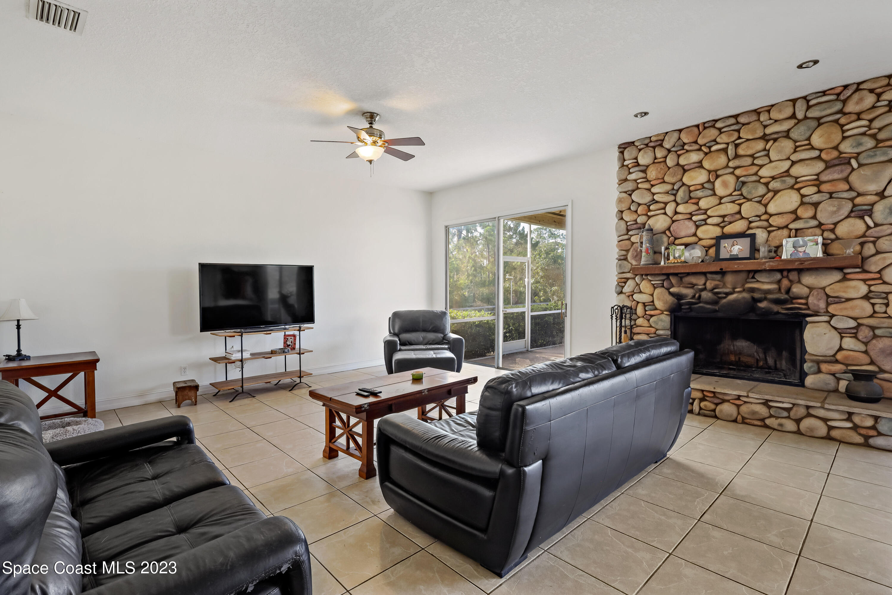 665 Grant Road Palm Bay, FL 32909 - Photo 5 of 29 home photos 9-29-22