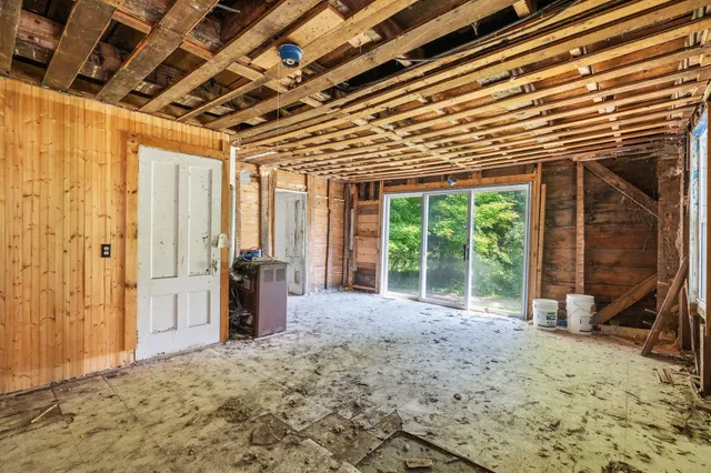 $239,000 | 18 Oak Chapel Road, Bridgewater, VT 05035