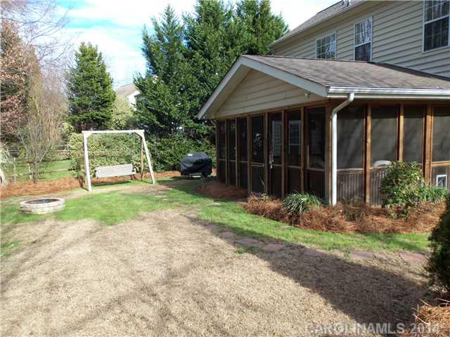 321 River Banks Road Matthews, NC 28105 - Photo 3 of 16 Gallery Image 3