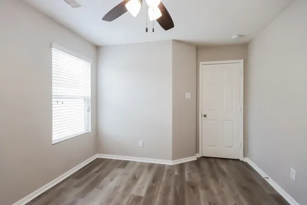 $2,265 | 5222 Rio Drive, Baytown, TX 77521