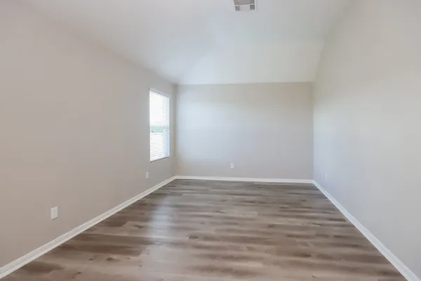 $2,265 | 5222 Rio Drive, Baytown, TX 77521