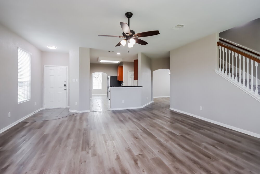 5222 Rio Drive Baytown, TX 77521 - Photo 5 of 17