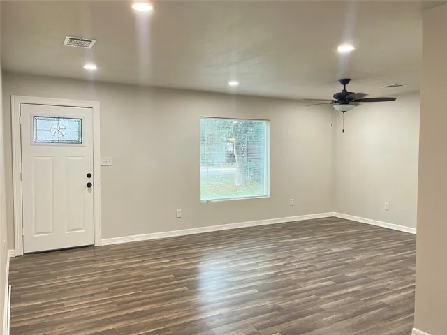 $1,500 | 8710 Caddo Road, Houston, TX 77078