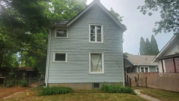 $148,000 | 1518 9th Avenue, Rockford, IL 61104