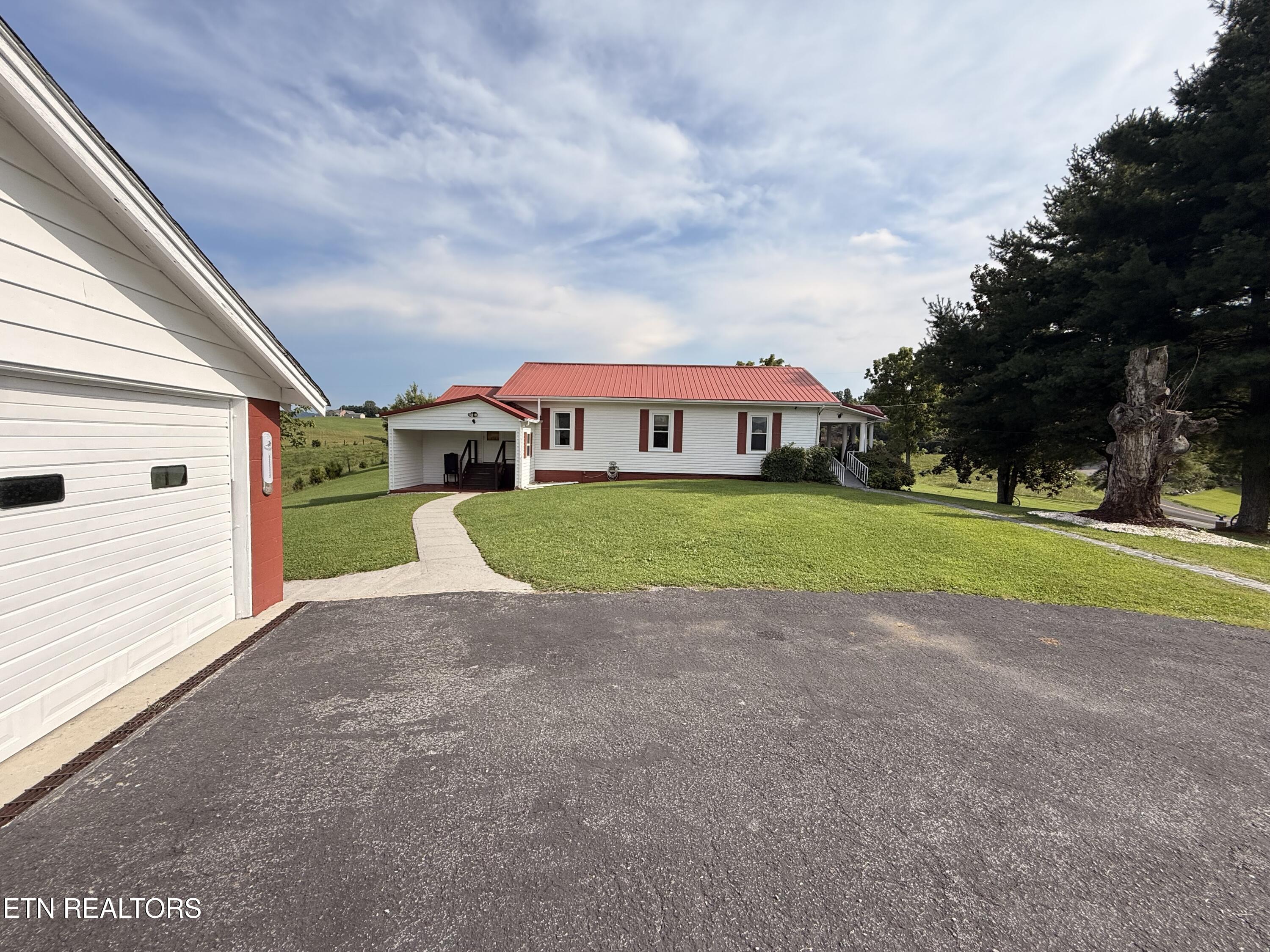 1227 Ridgeview Road Jonesville, VA 24263 - Photo 31 of 50 IMG_2786