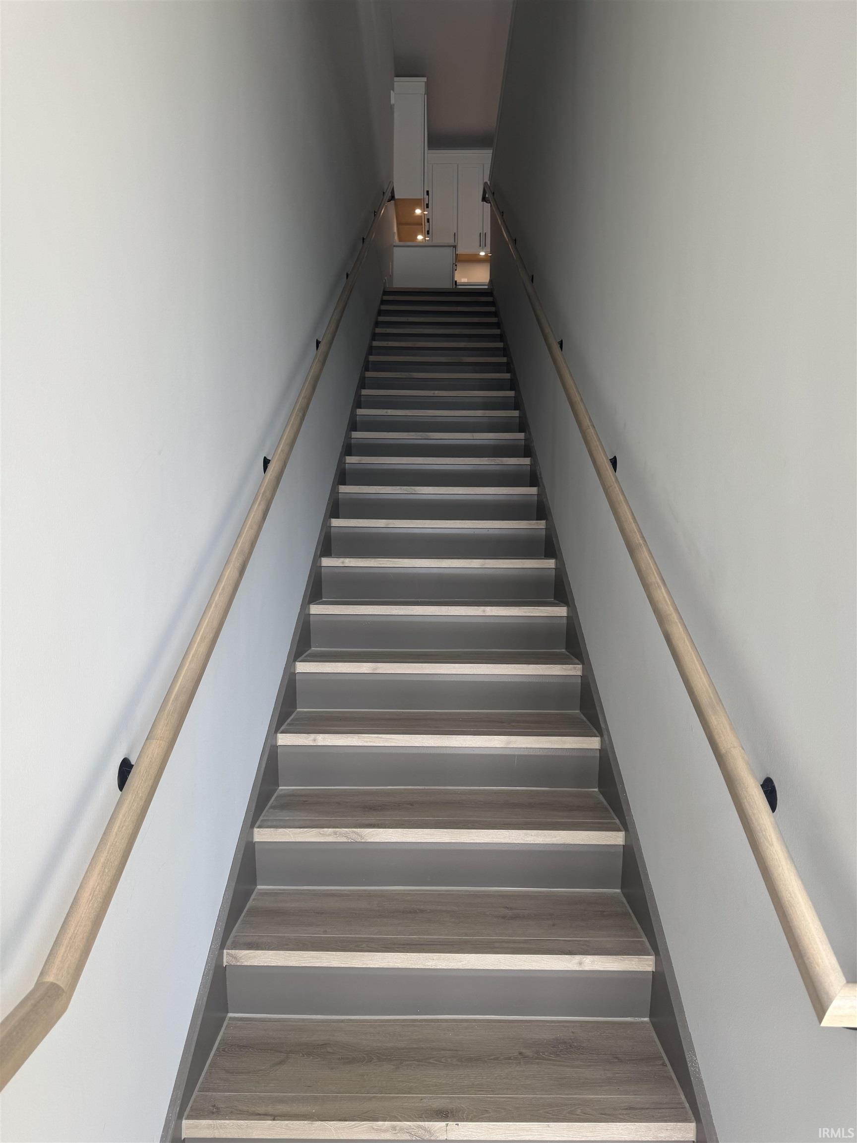 647 Webster Street Fort Wayne, IN 46802 - Photo 10 of 24