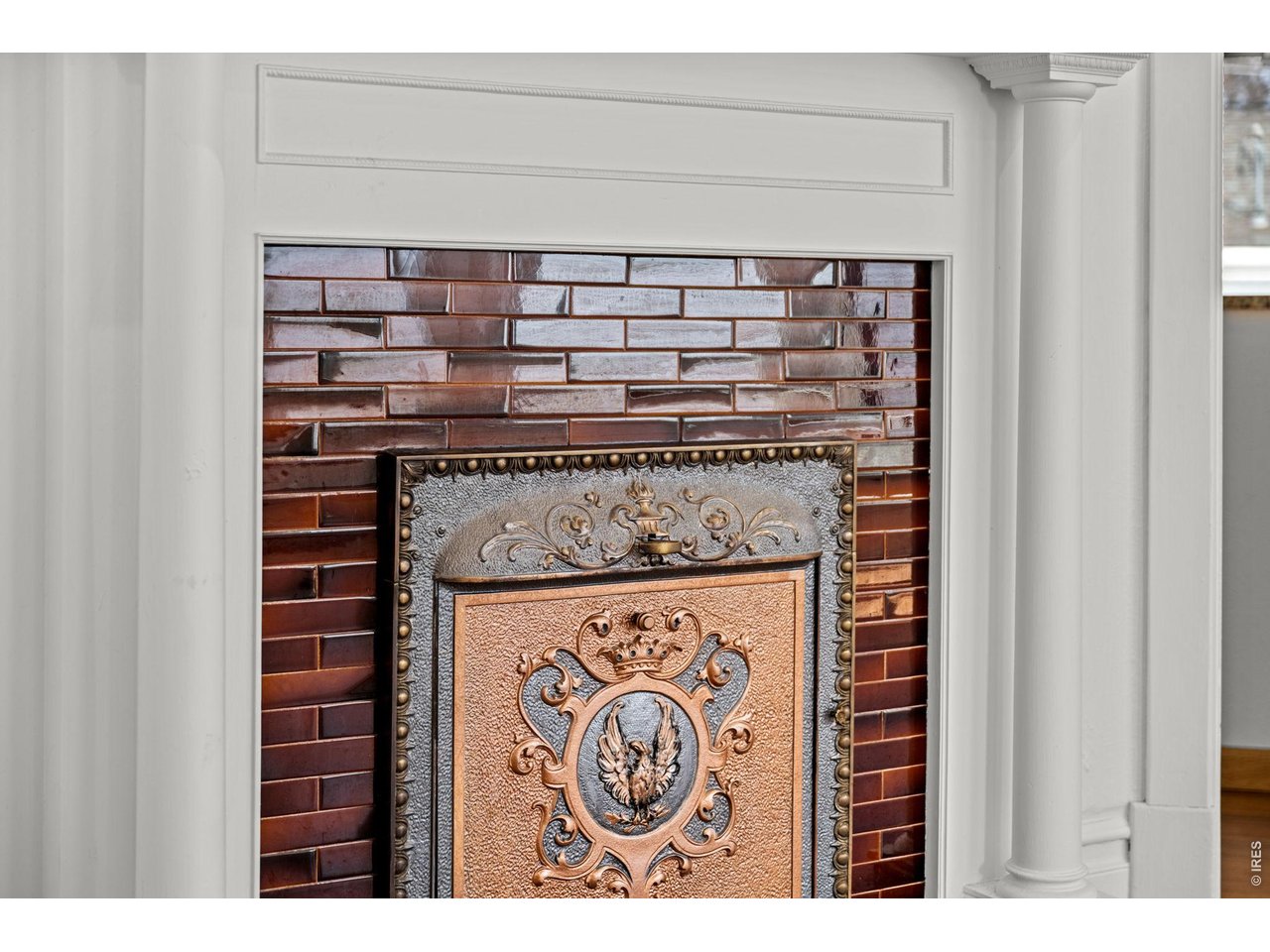 613 Pine Street Boulder, CO 80302 - Photo 20 of 23 a close view of stove