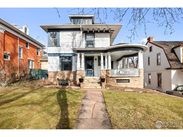 a view of a house with backyard porch and patio
