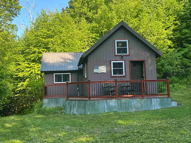 $259,900 | 201 Pudvah Hill Road, Bakersfield, VT 05450