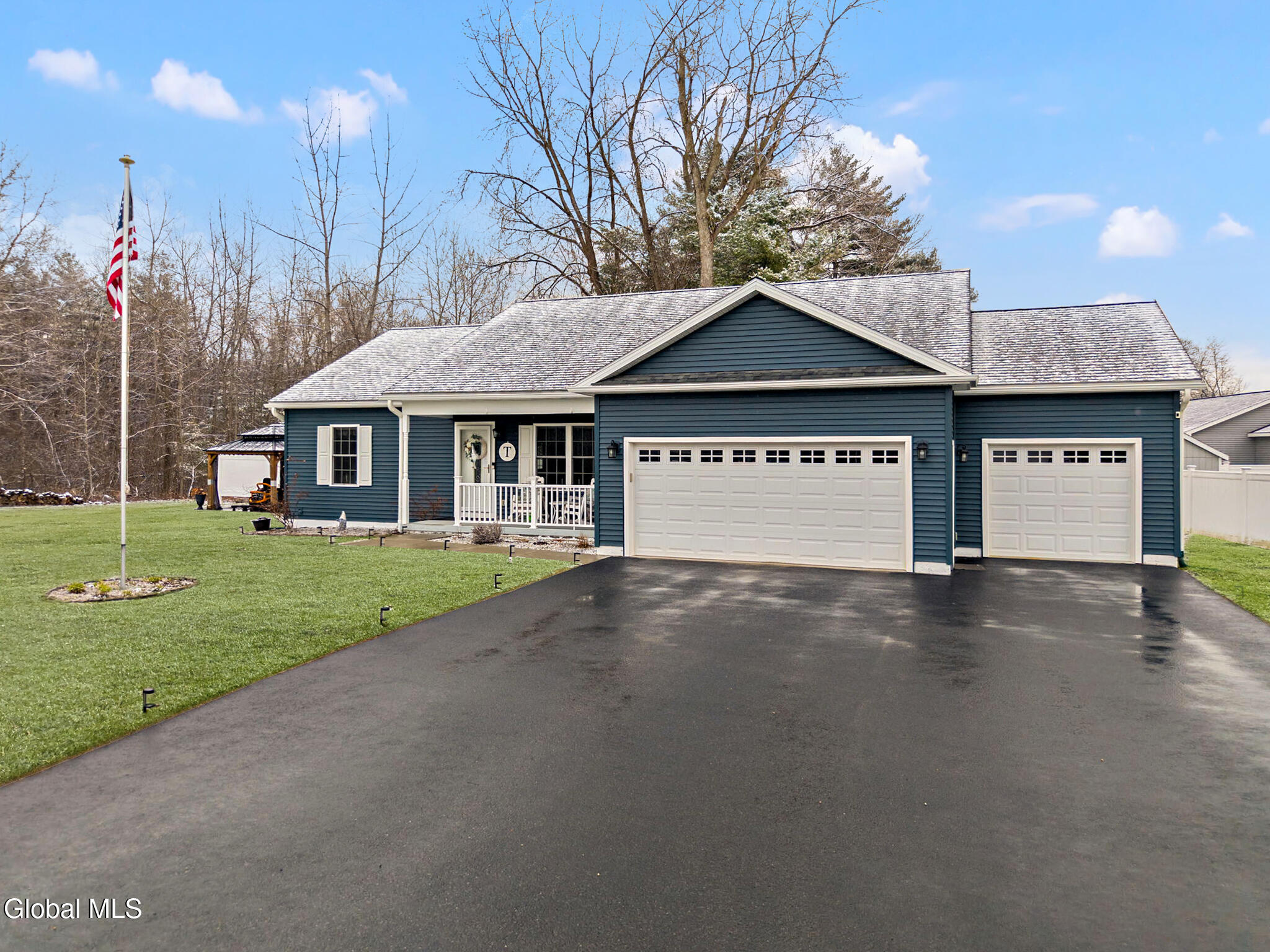 4 Luke Lane Hudson Falls, NY 12839 - Photo 2 of 37 4-4LukeLn_04