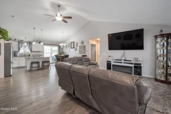 $392,000 | 4 Luke Lane, Hudson Falls, NY 12839