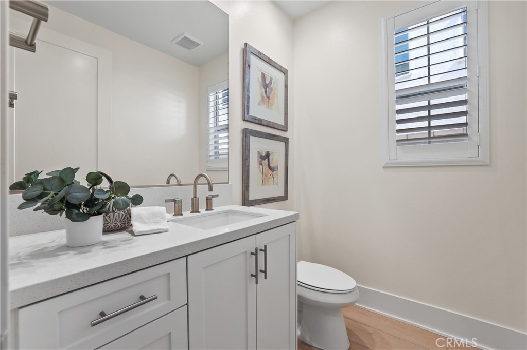 107 Orbit Irvine, CA 92618 - Photo 18 of 46