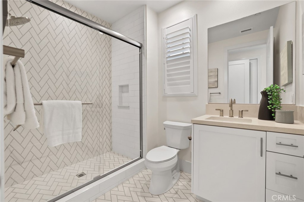 107 Orbit Irvine, CA 92618 - Photo 20 of 46