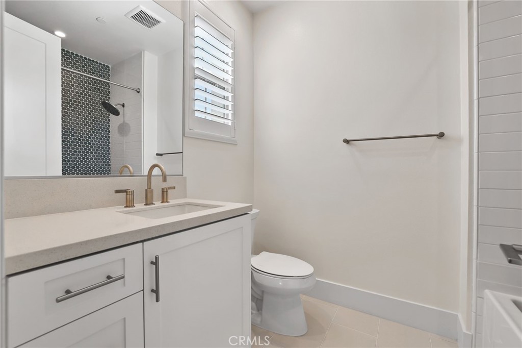 107 Orbit Irvine, CA 92618 - Photo 26 of 46