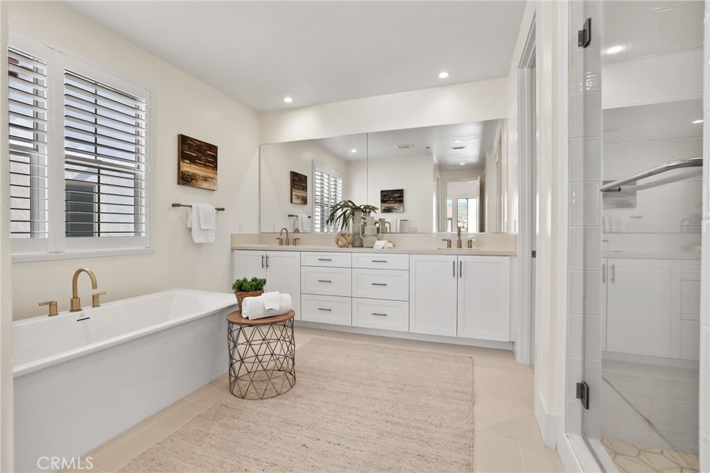 107 Orbit Irvine, CA 92618 - Photo 33 of 46
