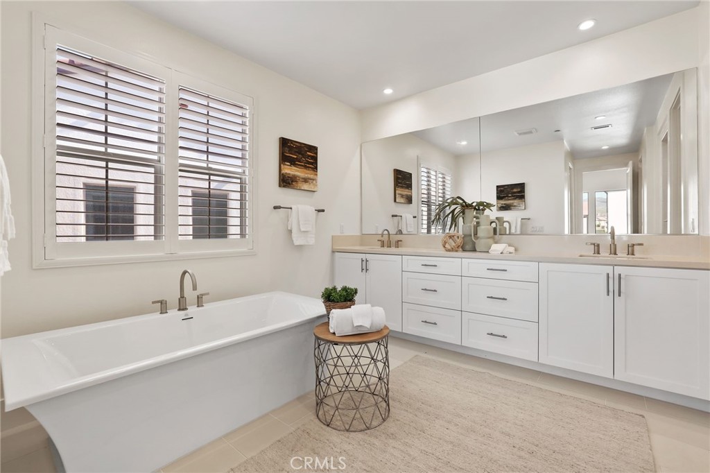 107 Orbit Irvine, CA 92618 - Photo 34 of 46
