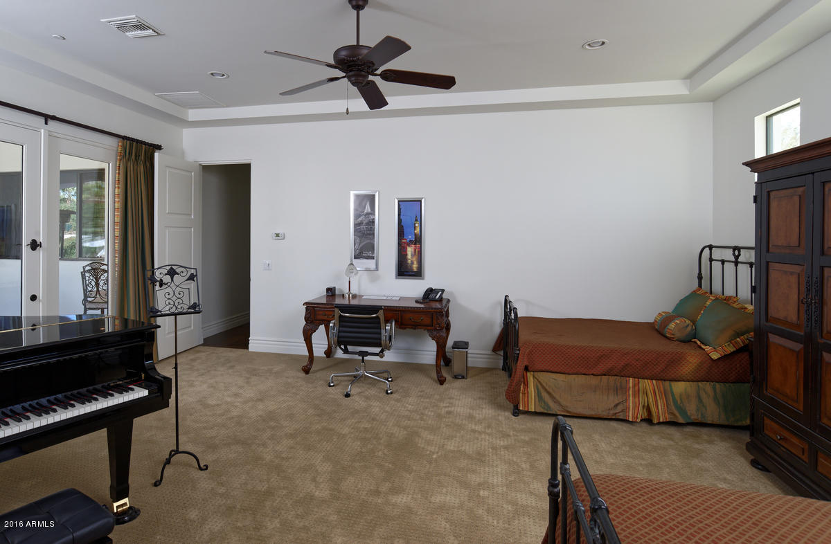 6970 East Doubletree Ranch Road Paradise Valley, AZ 85253 - Photo 10 of 18 Guest Bedroom