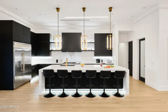 $14,995 | 7707 East 3rd Street, Scottsdale, AZ 85251