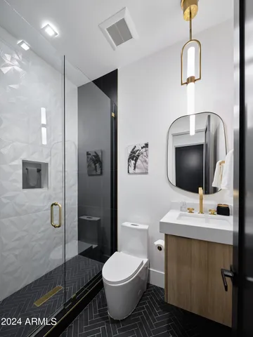 $14,995 | 7707 East 3rd Street, Scottsdale, AZ 85251