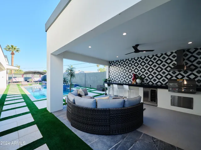 $14,995 | 7707 East 3rd Street, Scottsdale, AZ 85251