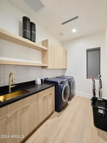 $14,995 | 7707 East 3rd Street, Scottsdale, AZ 85251