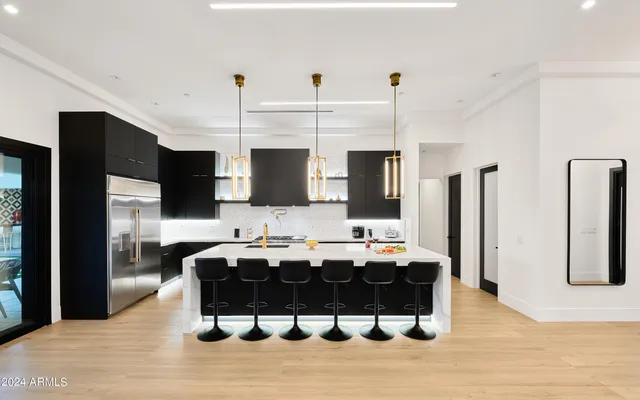 $14,995 | 7707 East 3rd Street, Scottsdale, AZ 85251