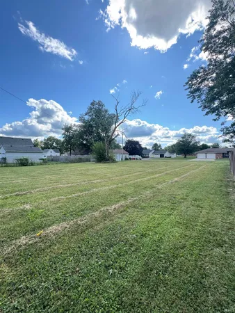 $195,000 | 1300 North F Street, Elwood, IN 46036