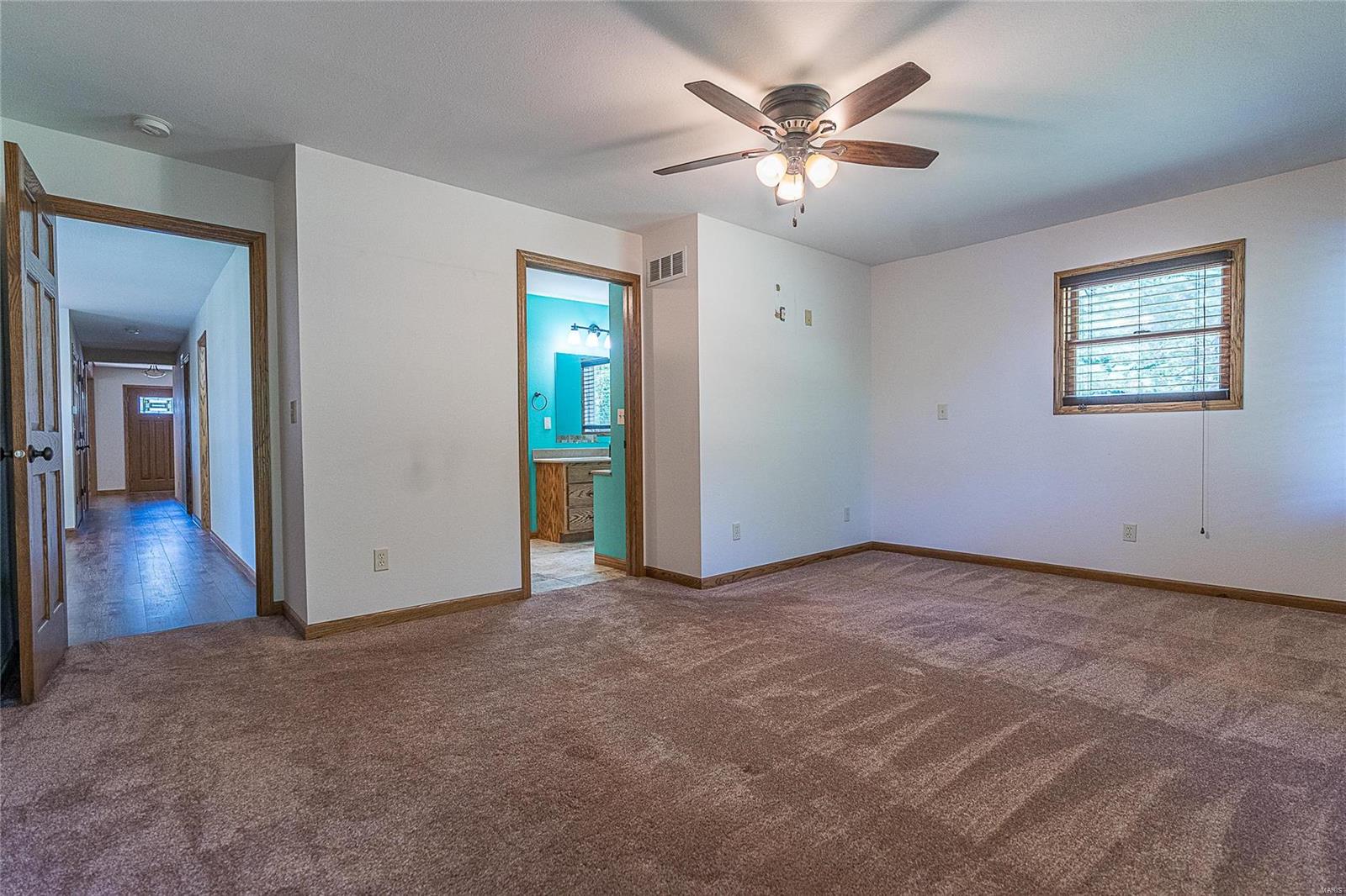 9401 Fruit Road Alhambra, IL 62001 - Photo 18 of 45