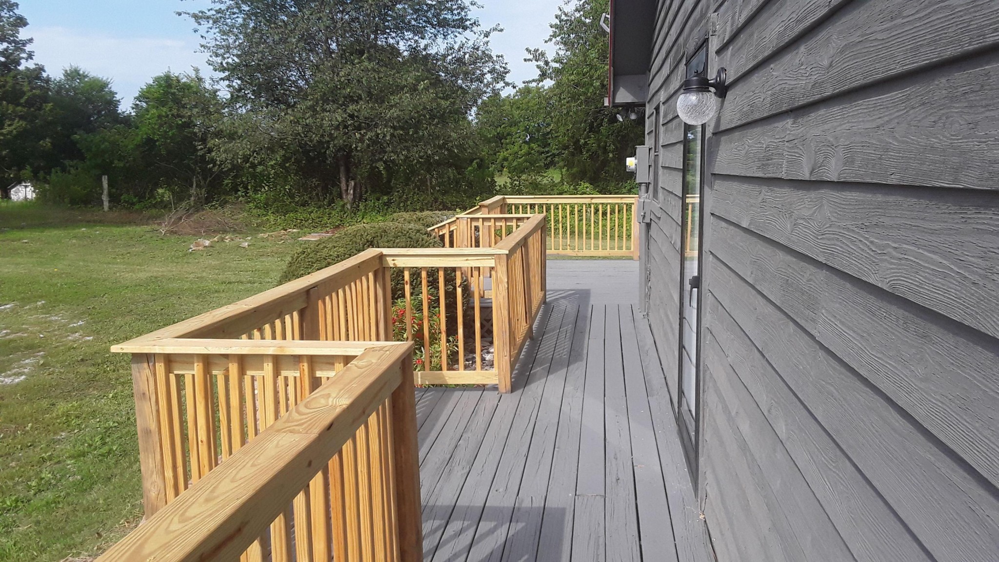 129 Rosedale Avenue Rutledge, TN 37861 - Photo 31 of 34 a view of balcony and deck