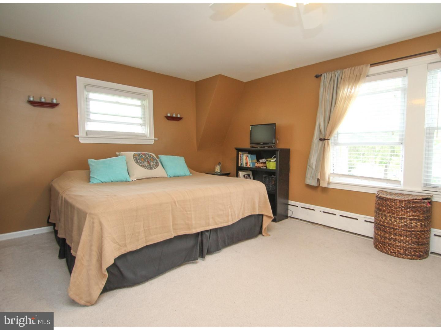 648 Croyden Road Cheltenham, PA 19012 - Photo 16 of 25