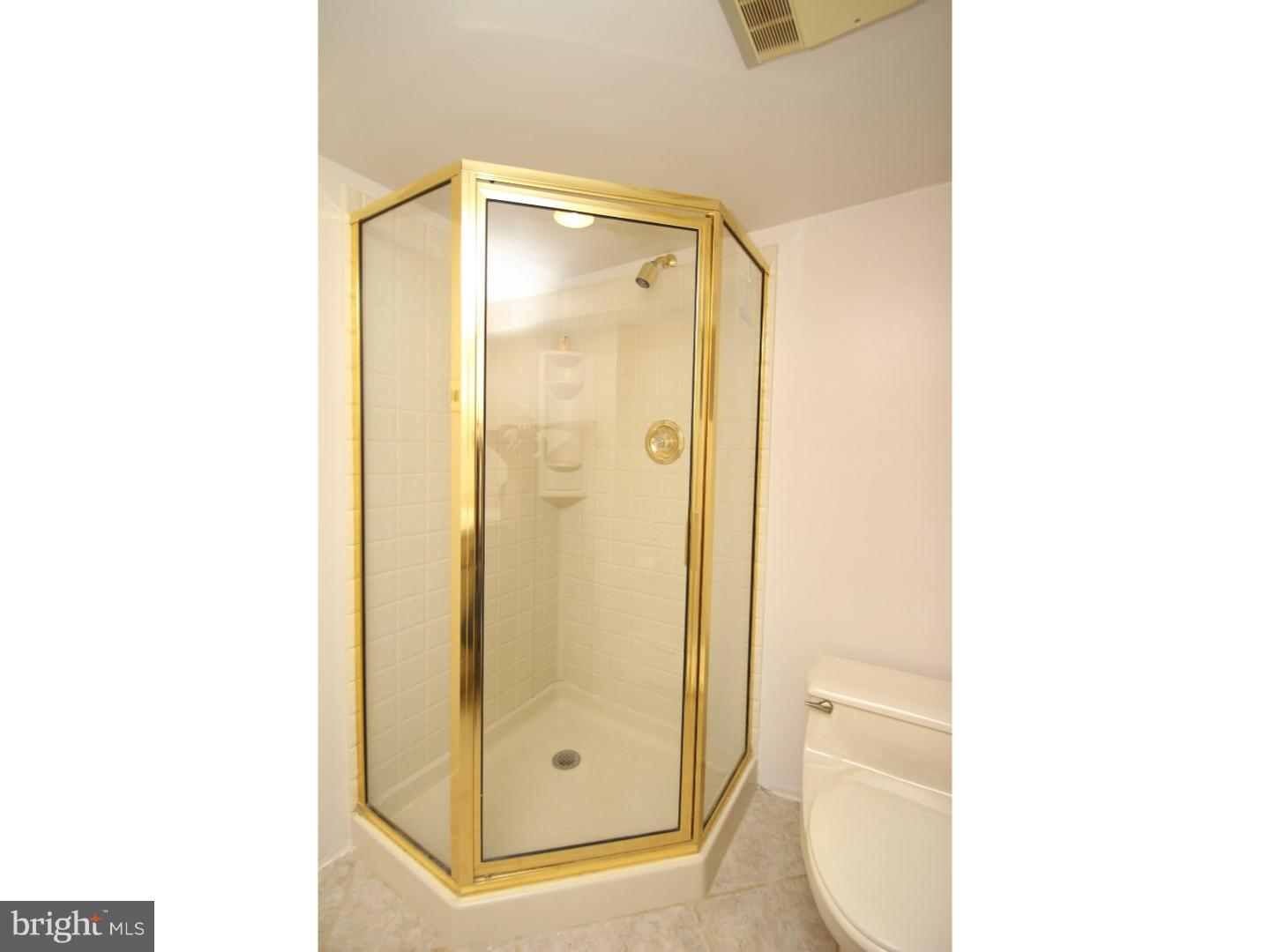 648 Croyden Road Cheltenham, PA 19012 - Photo 24 of 25
