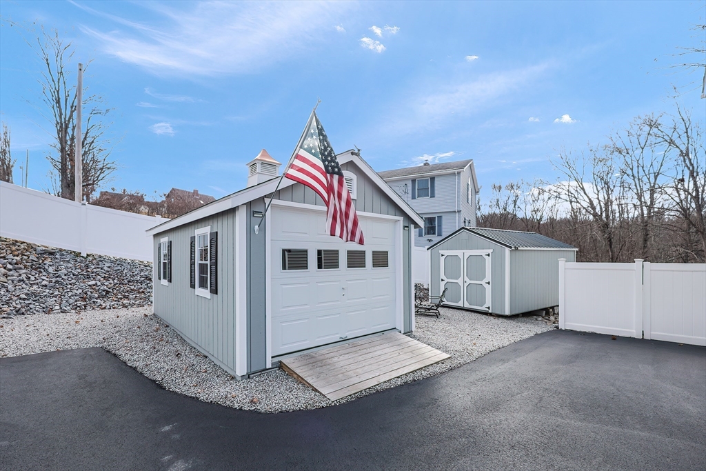 16 Fullam Hill Road North Brookfield, MA 01535 - Photo 4 of 42 Gallery Image 4