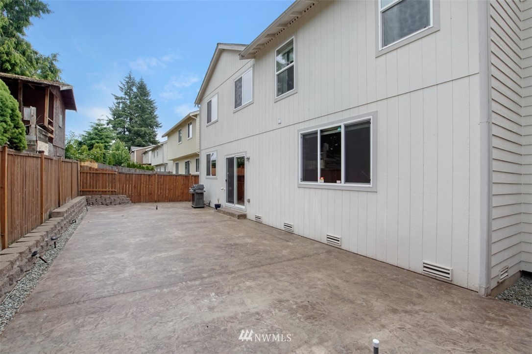 6812 Northeast 1st Place Renton, WA 98059 - Photo 22 of 25