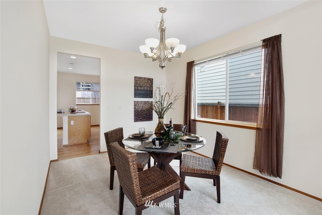 6812 Northeast 1st Place Renton, WA 98059 - Photo 5 of 25