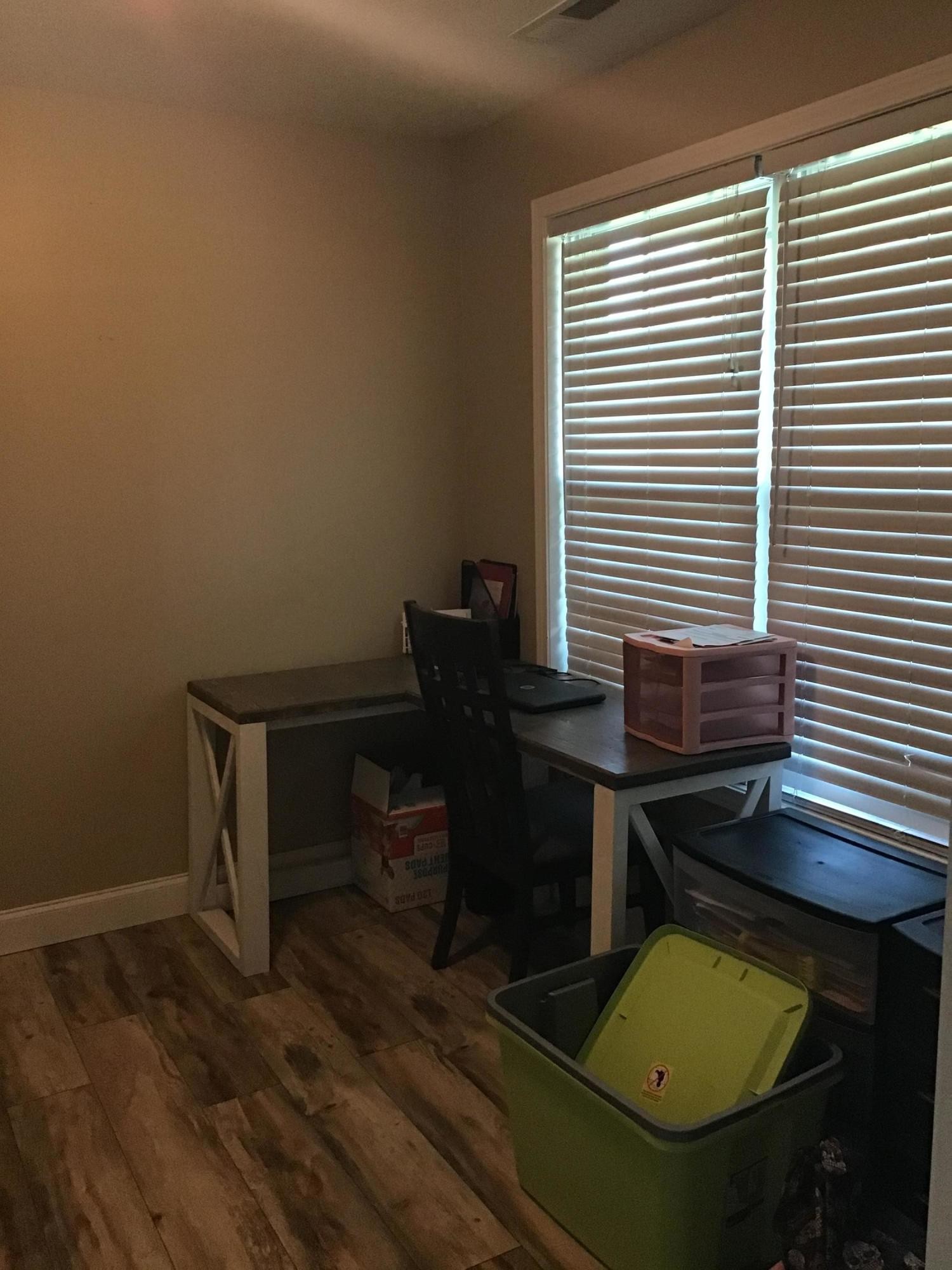 1604 Tilley Road Talbott, TN 37877 - Photo 18 of 31 a view of a workspace with furniture