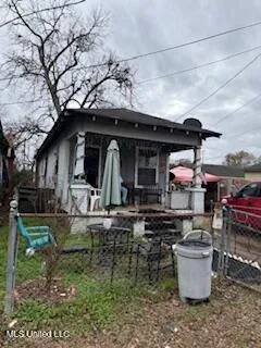 $19,000 | 317 West Percy Street, Greenwood, MS 38930