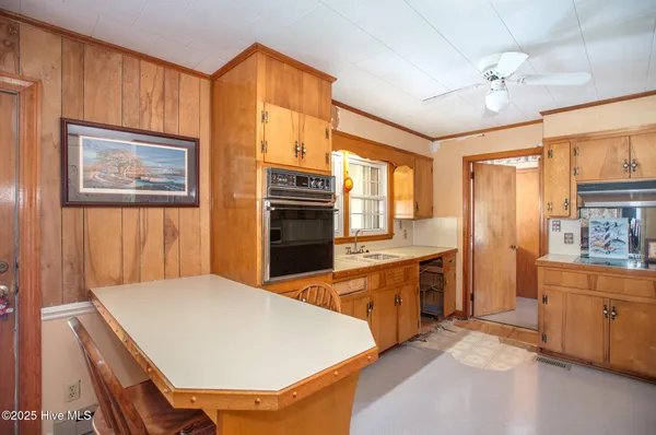 $475,000 | 2596 Cedar Island Road, Cedar Island, NC 28520