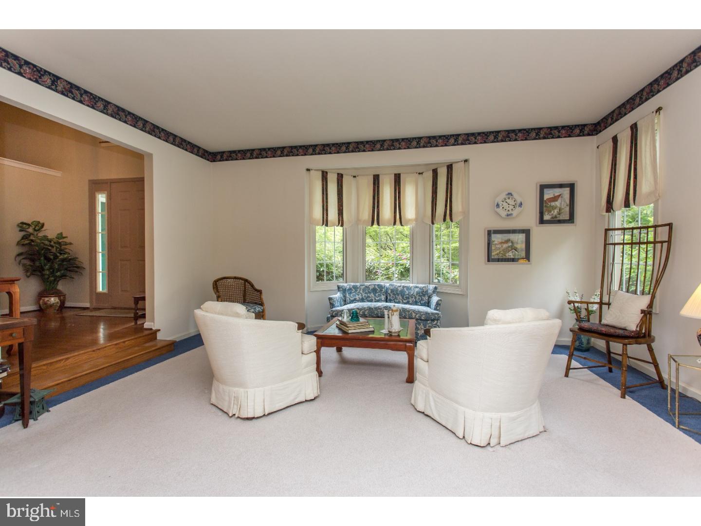 432 Buttonwood Road Landenberg, PA 19350 - Photo 2 of 24 Living Room