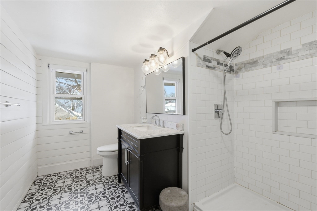170 Plumtree Road Springfield, MA 01118 - Photo 24 of 32