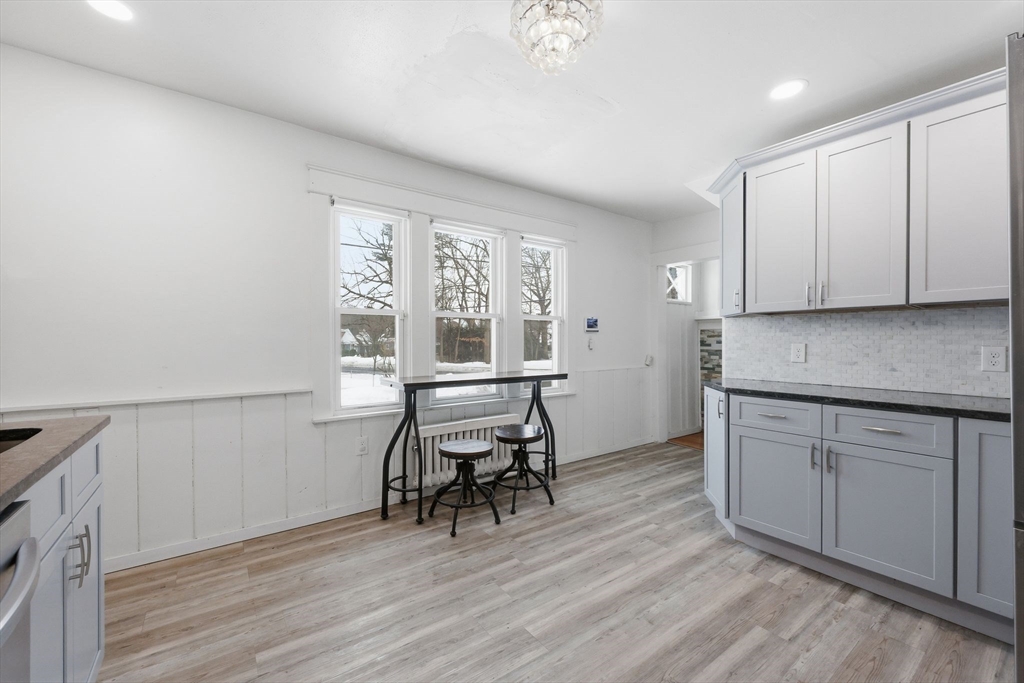 170 Plumtree Road Springfield, MA 01118 - Photo 8 of 32