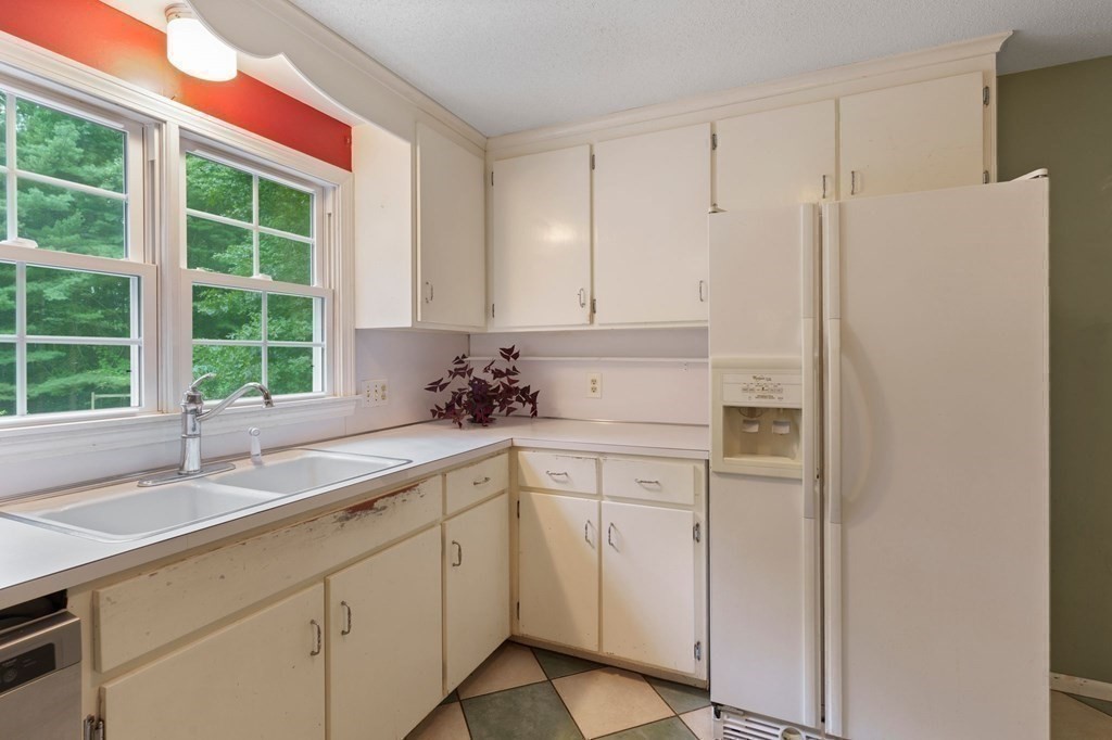 44 Indian Spring Road East Longmeadow, MA 01028 - Photo 23 of 42 Gallery Image 23