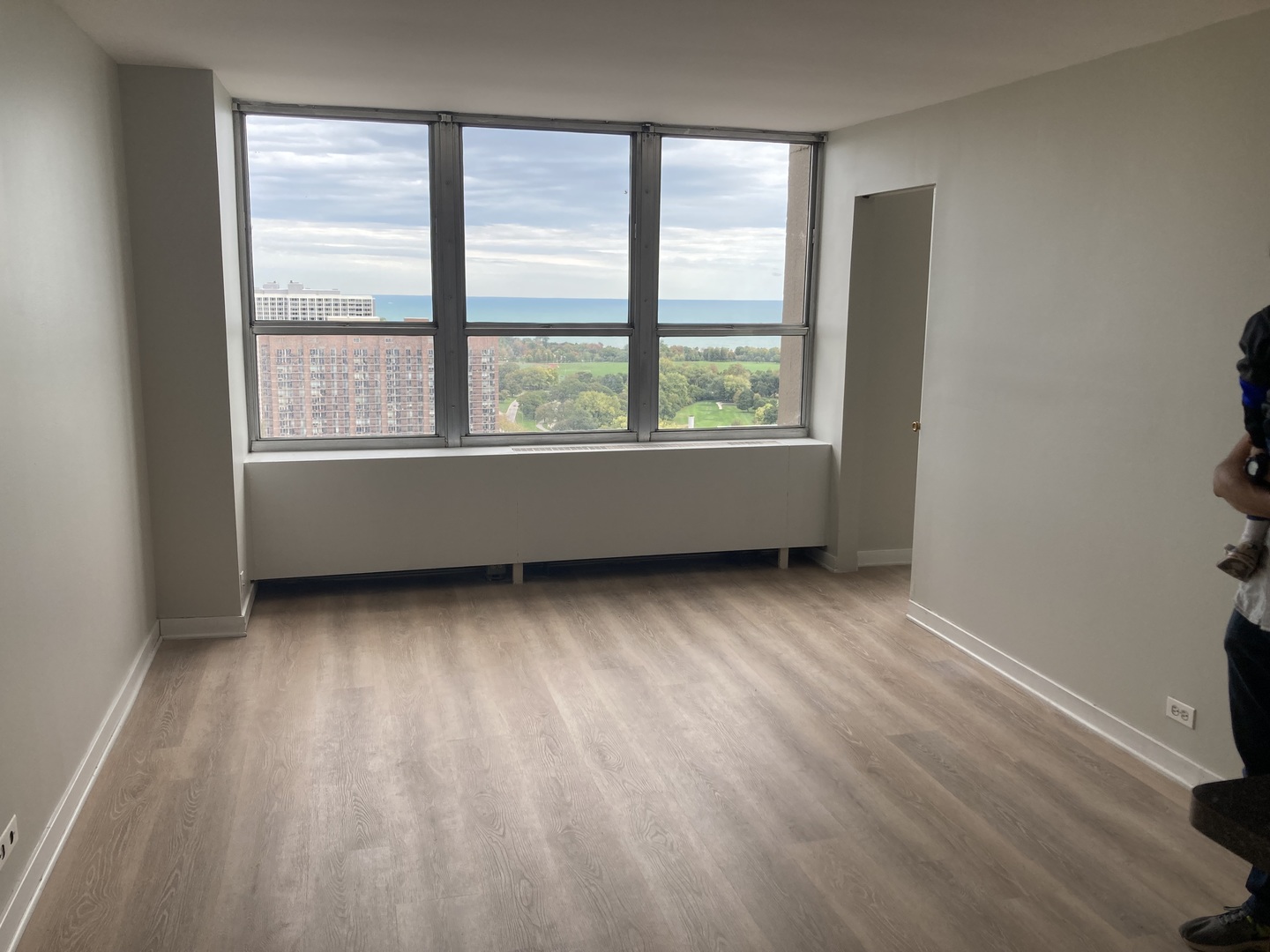 655 West Irving Park Road, Unit 3006 Chicago, IL 60613 - Photo 2 of 13