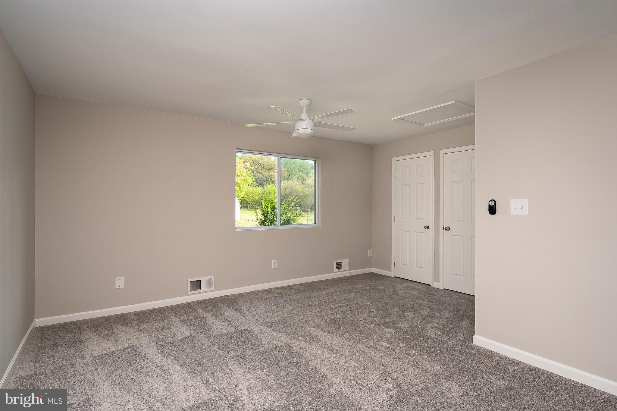 957 Shore Acres Road Arnold, MD 21012 - Photo 11 of 31 Primary Bedroom